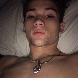 Meet your Posher, Devin